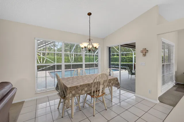 Residence photo 23