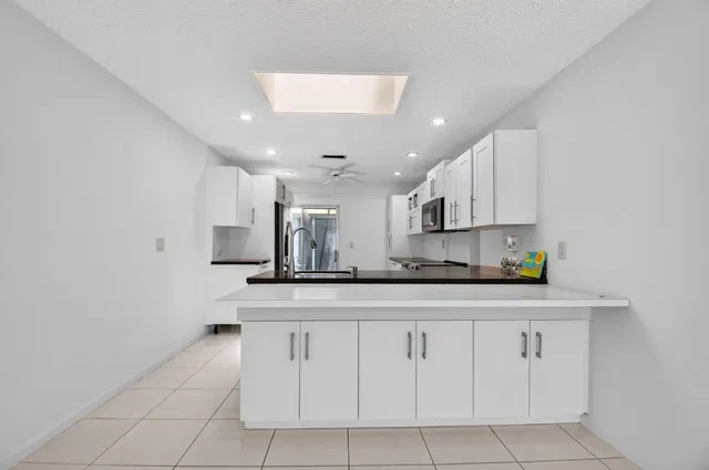  Residence photo 12