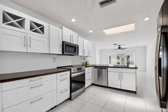  Residence photo 14