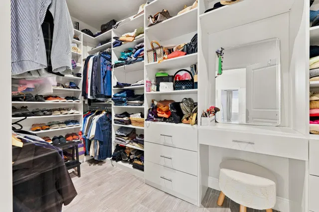 Residence photo 38