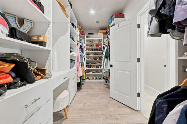 Residence photo 39