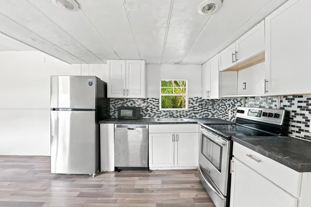 Residence photo 12
