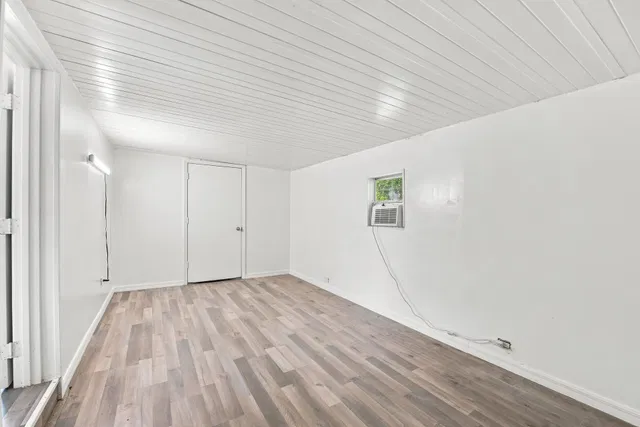Residence photo 24