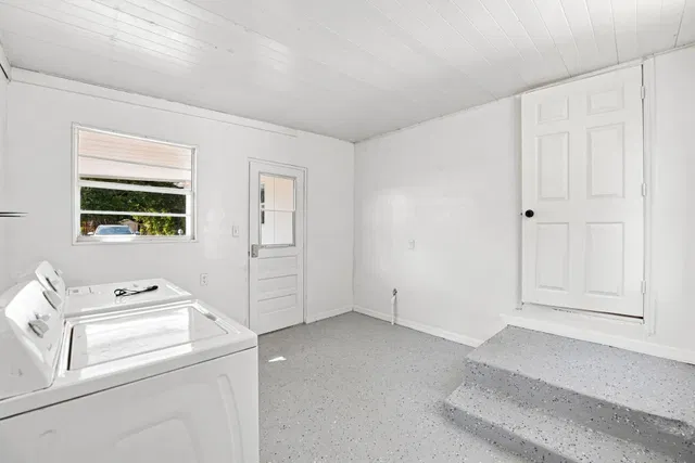 Residence photo 34