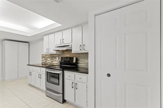  Unit 3210 photo 10