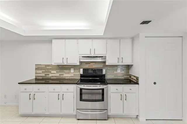  Unit 3210 photo 12