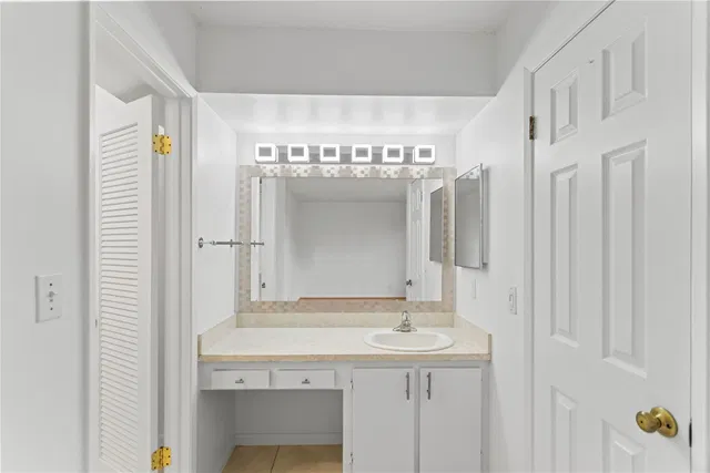  Unit 3210 photo 20