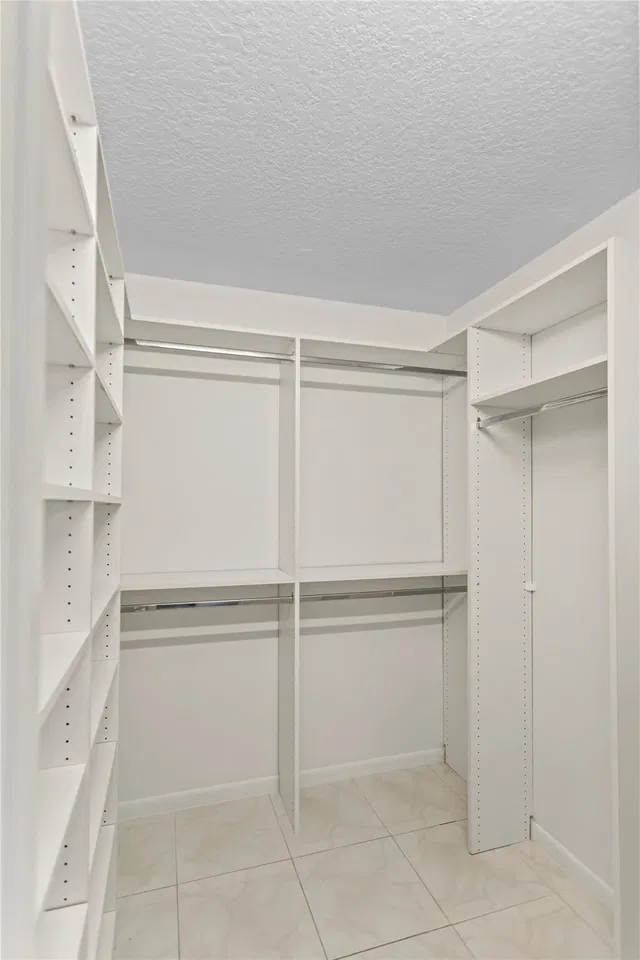  Unit 3210 photo 24