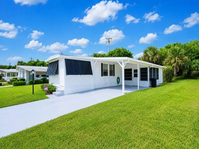 Residence photo 5