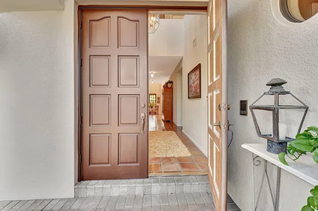 Residence photo 5