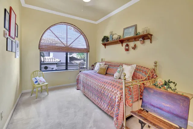 Residence photo 43