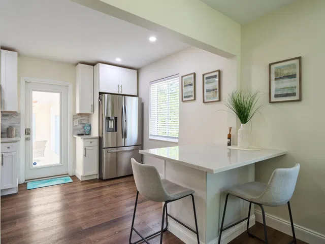  Residence photo 9