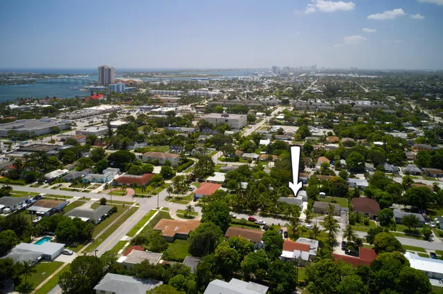  Residence photo 30