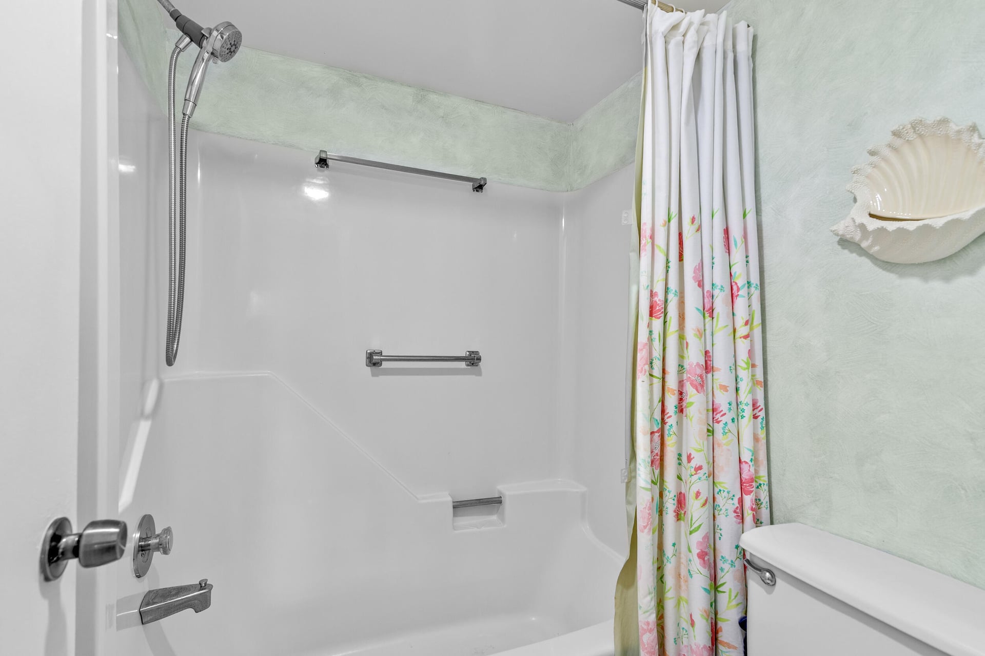 Residence photo 16