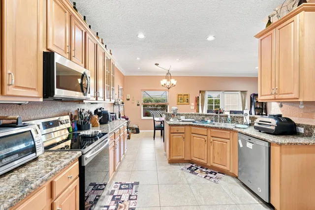  Residence photo 18