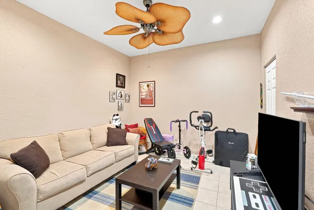  Residence photo 22