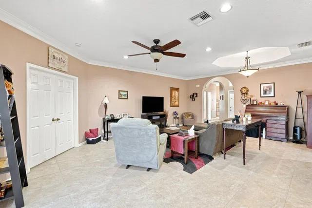  Residence photo 42