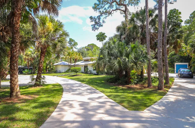Residence photo 60