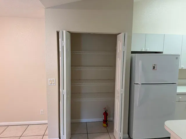 Residence photo 6