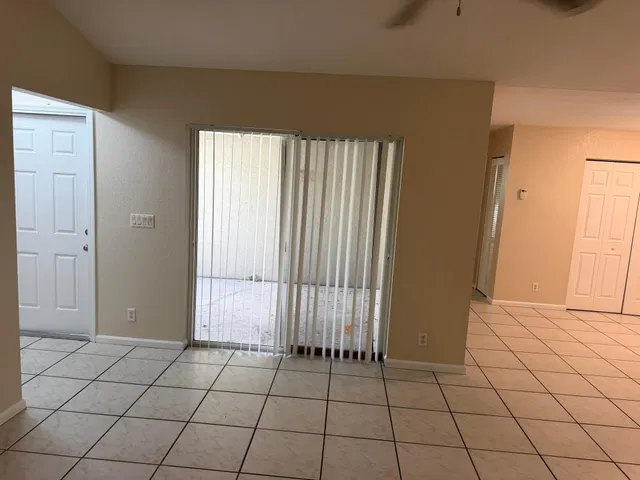 Residence photo 11