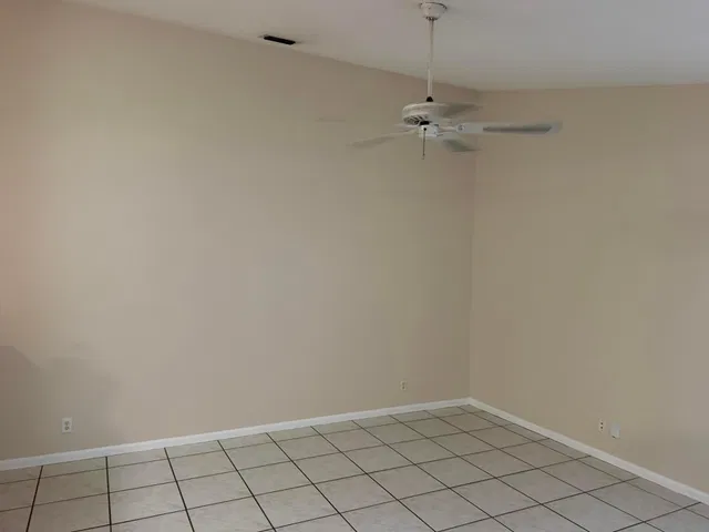 Residence photo 15