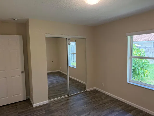 Residence photo 16