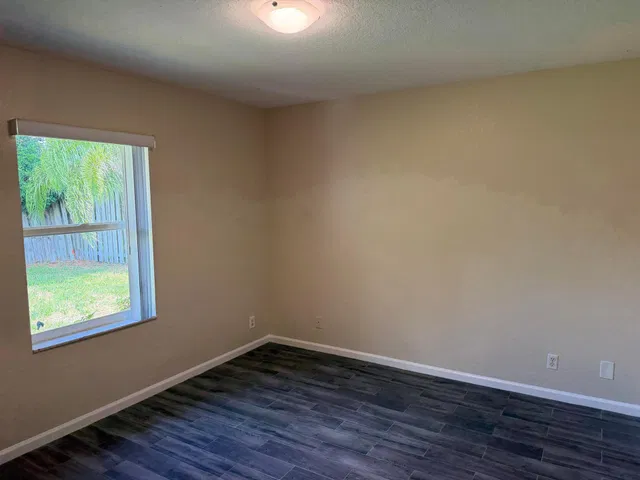 Residence photo 19