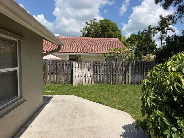 Residence photo 30