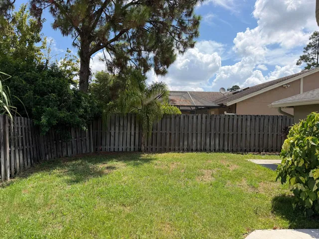 Residence photo 31