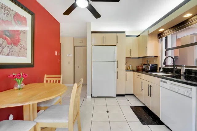 Residence photo 4