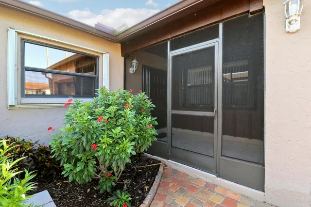 Residence photo 9