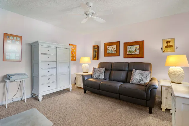 Residence photo 29