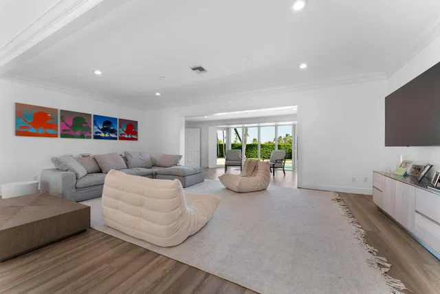 Residence photo 9