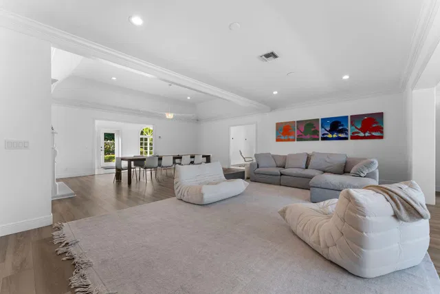 Residence photo 10