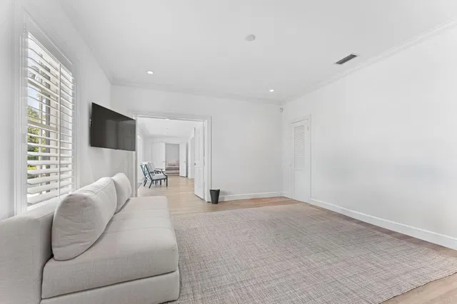 Residence photo 24