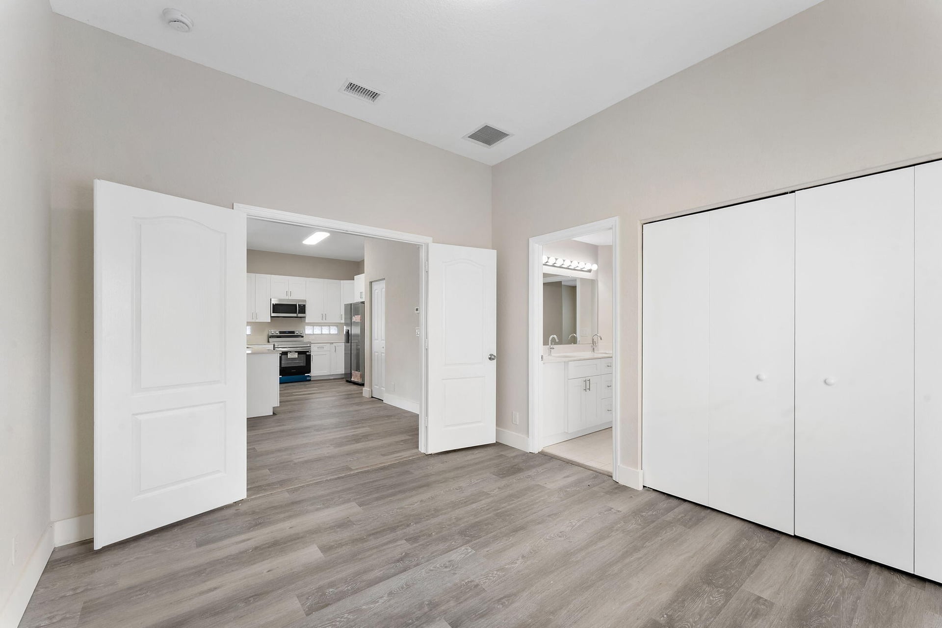 Residence photo 33