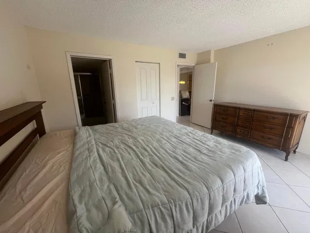  Unit #302 photo 11