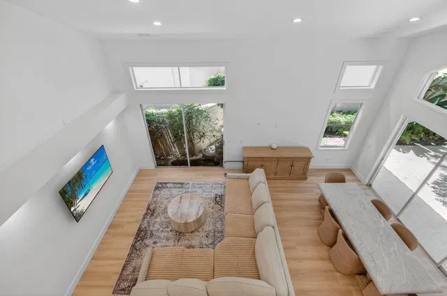 Residence photo 24