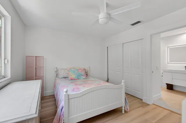 Residence photo 32