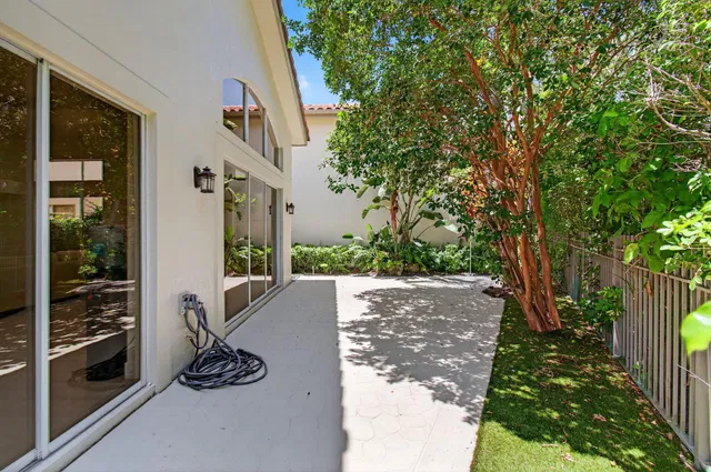 Residence photo 37