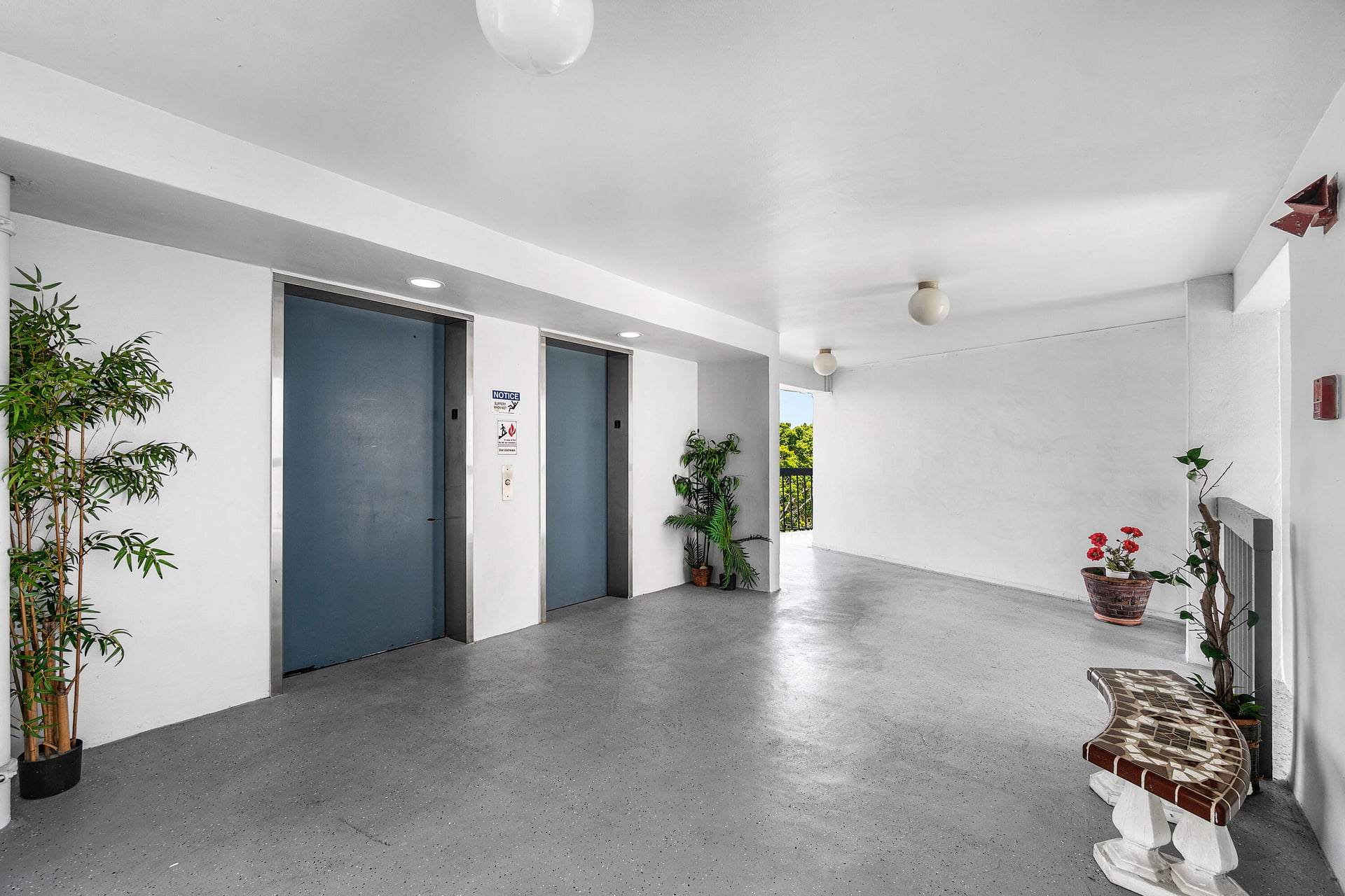 Unit 513 photo 6