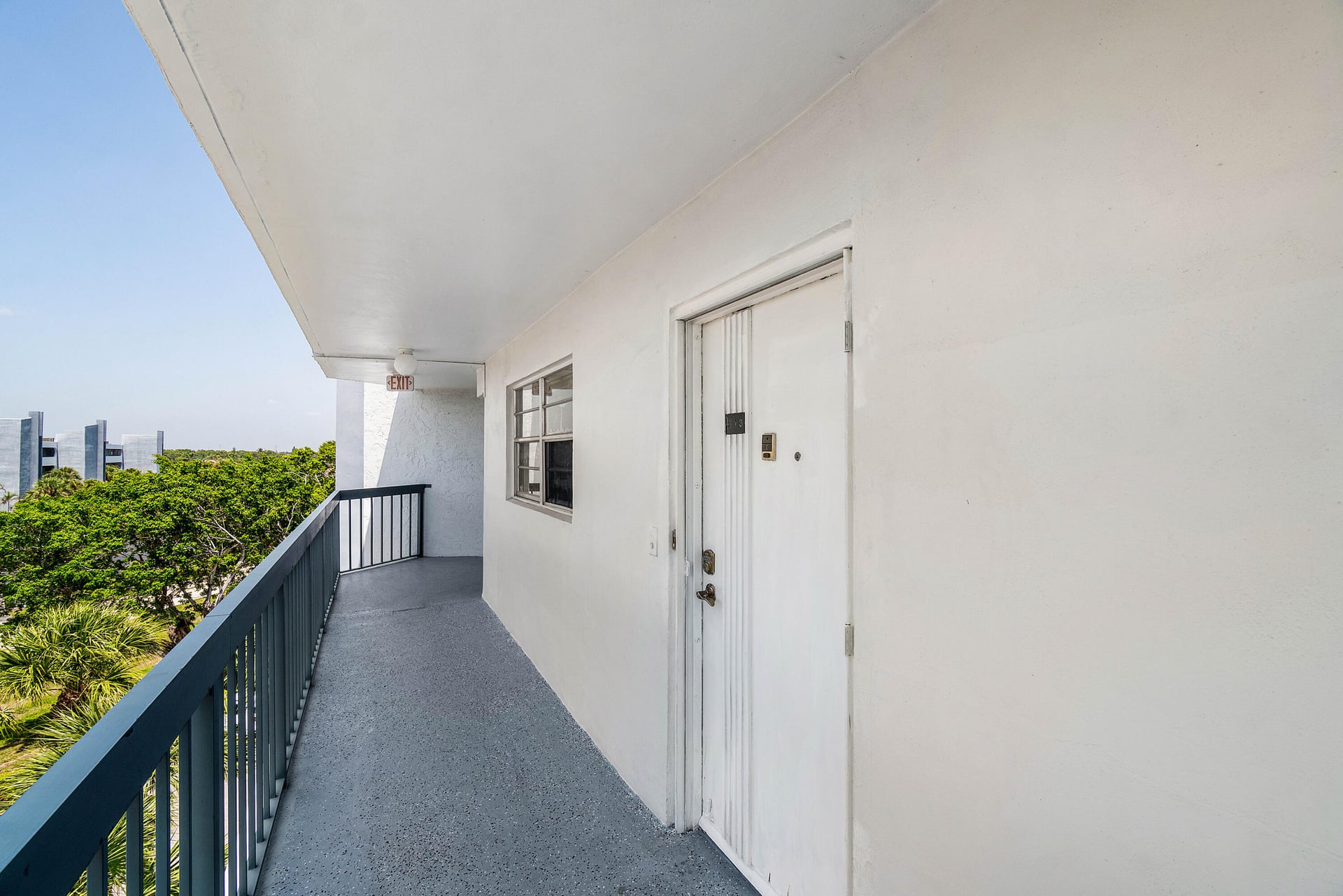 Unit 513 photo 7