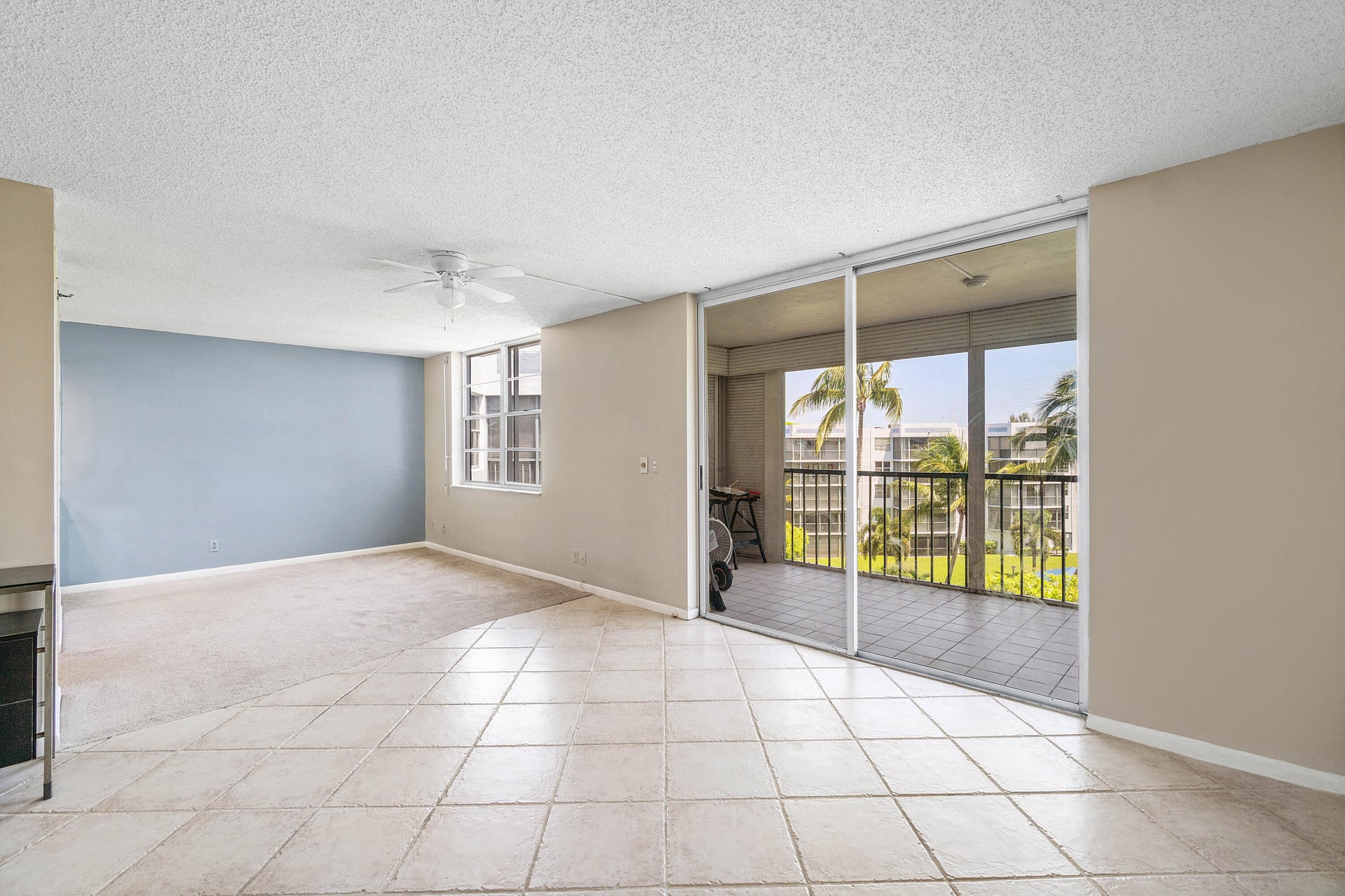 Unit 513 photo 16