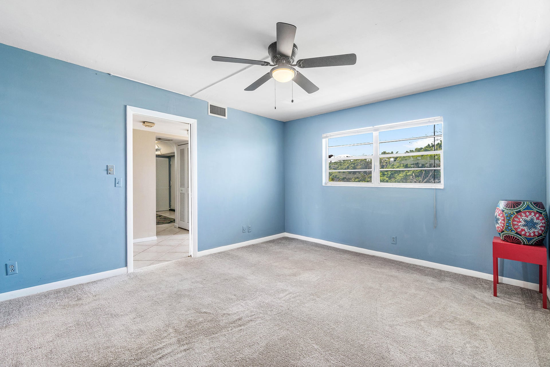 Unit 513 photo 26