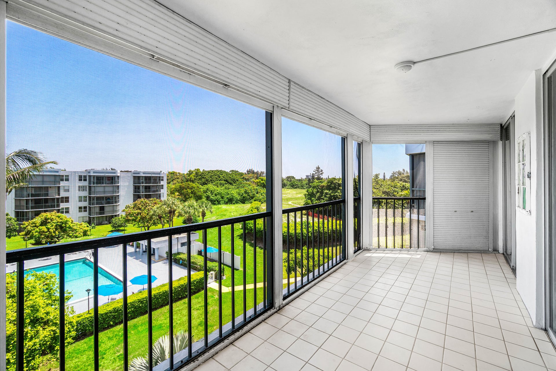 Unit 513 photo 36