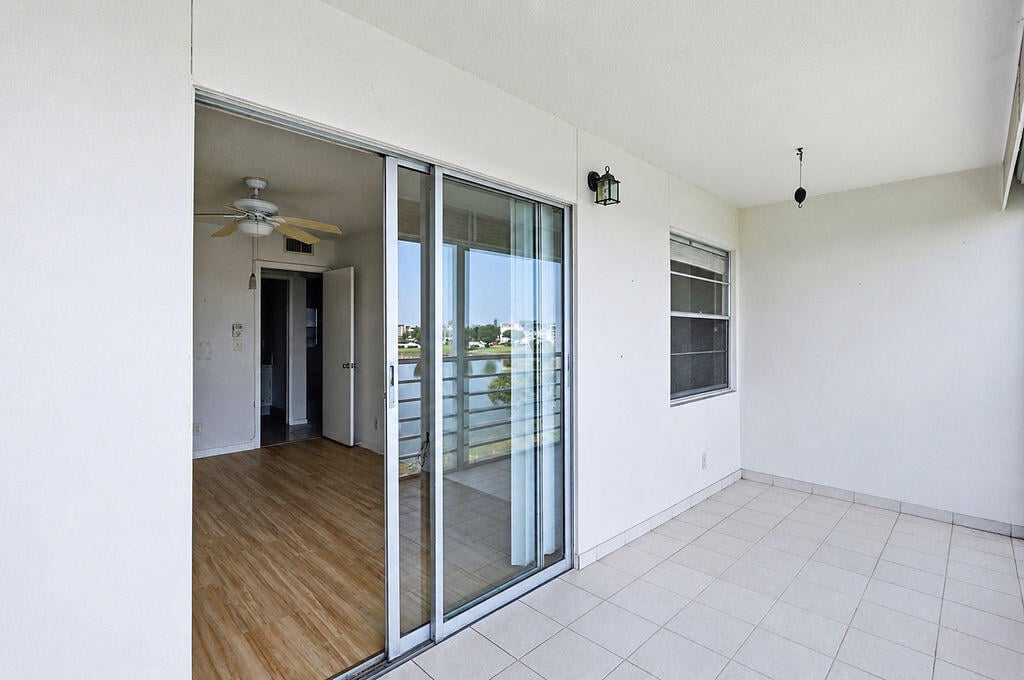  Residence photo 8