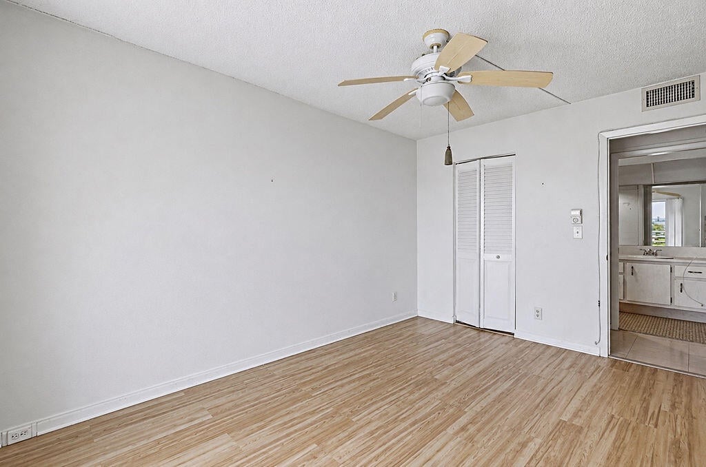  Residence photo 9