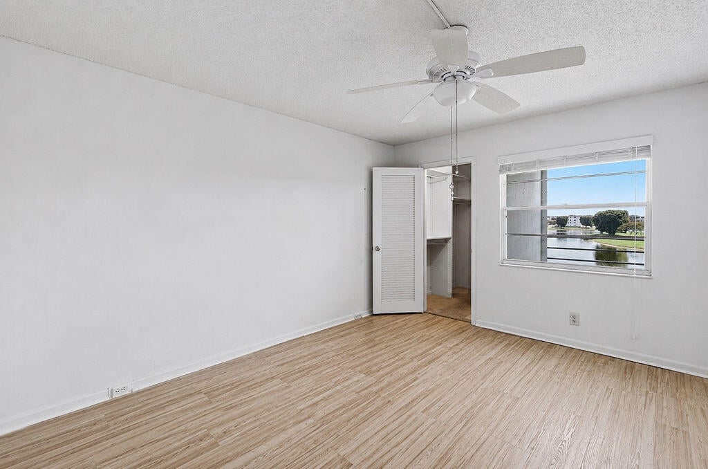  Residence photo 12