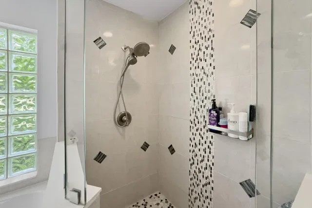  Residence photo 34