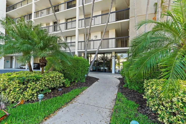  Unit M3-404 photo 4